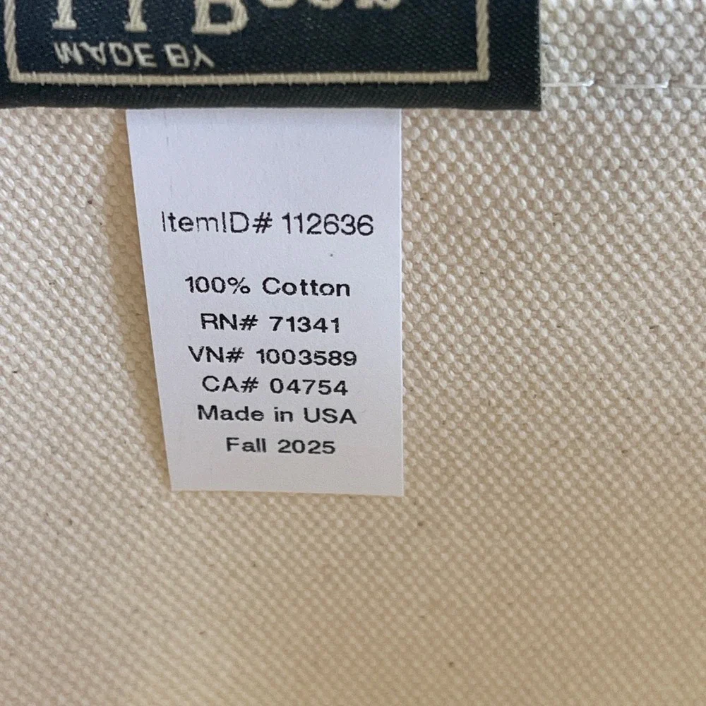 L.L.Bean Boat and Tote Medium White Navy Canvas Shoulder Bag USA Made 112636